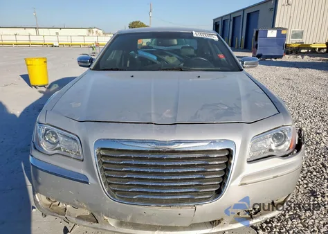 2012 Chrysler 300 Limited z USA, uszkodzony, nr VIN 2C3CCACG2CH246071